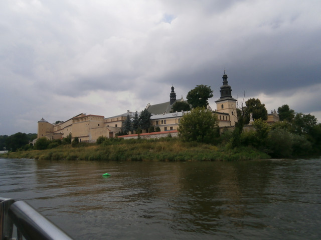 OLYMPUS-DIGITAL-CAMERA.jpg
