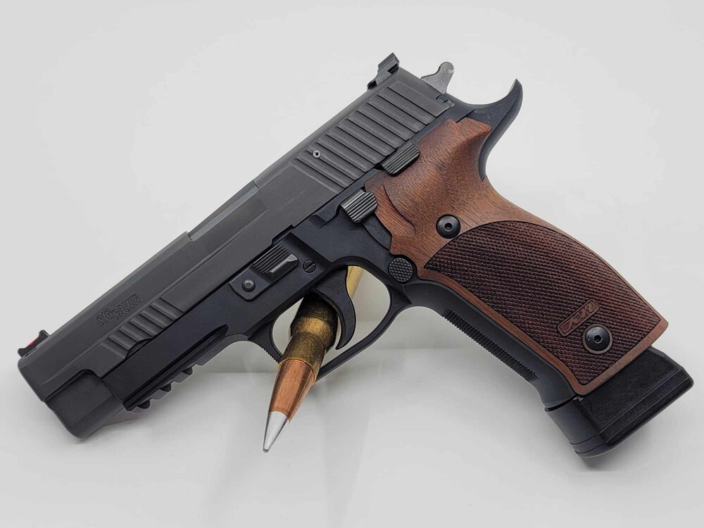 P226.jpg