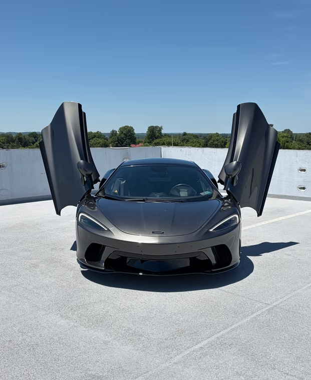 McLaren GT photo 3