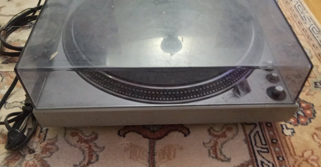 Technics SL 1700 left e.jpg