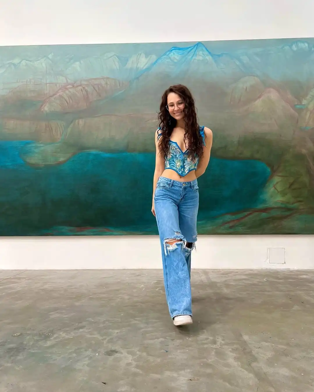 Liz Jordan Wallpapers Insta Sport Bio (9)