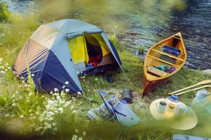 Backcountry lansează reduceri de vară: Echipament nou pentru aventuri viitoare