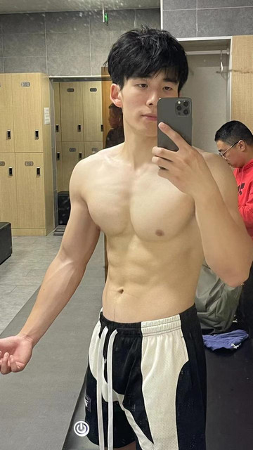 調教健壯男大 身材有型 表情銷魂