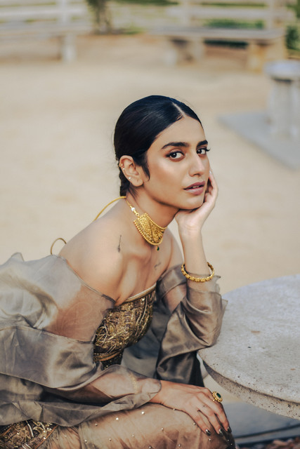 Priya-Varrier-5