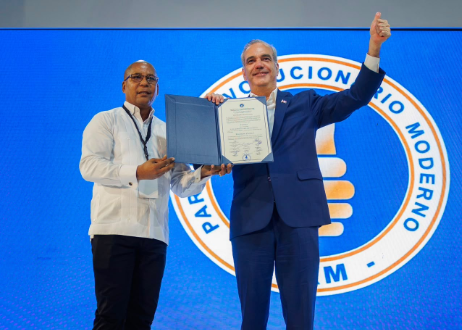 Luis Abinader garantiza un PRM unido, abierto a la sociedad y concentrado en gobernar para todos los dominicanos.  .