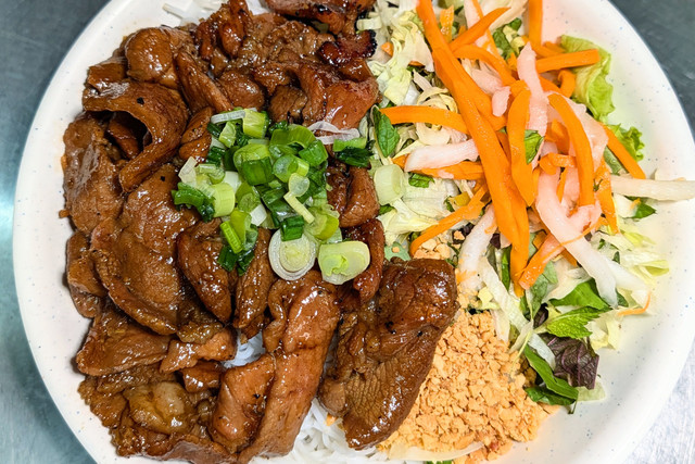 Grilled-Pork-on-Rice-Vermicelli