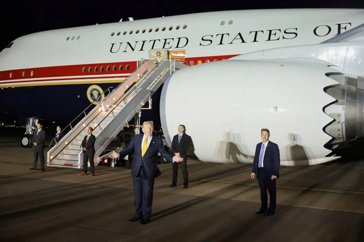 FBI to Question Passengers from Trump's Qatari-Gifted Plane