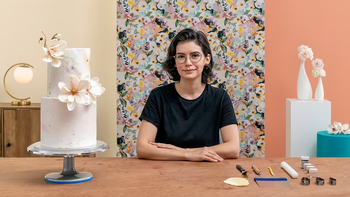 Domestika - Design di torte floreali꞉ crea arte da mangiare - Ita
