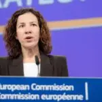 Roxana Mînzatu discută despre inteligența artificială și viitorul muncii la Universitatea Politehnica Timișoara