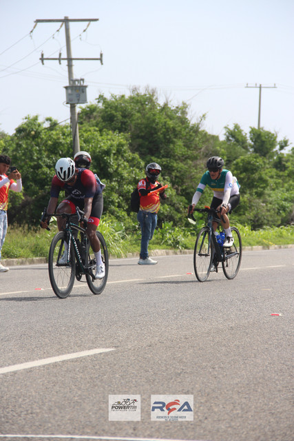 IMG-1943