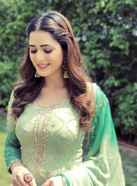 Apni bahno k sath girlfriend key bahno ko bi choda