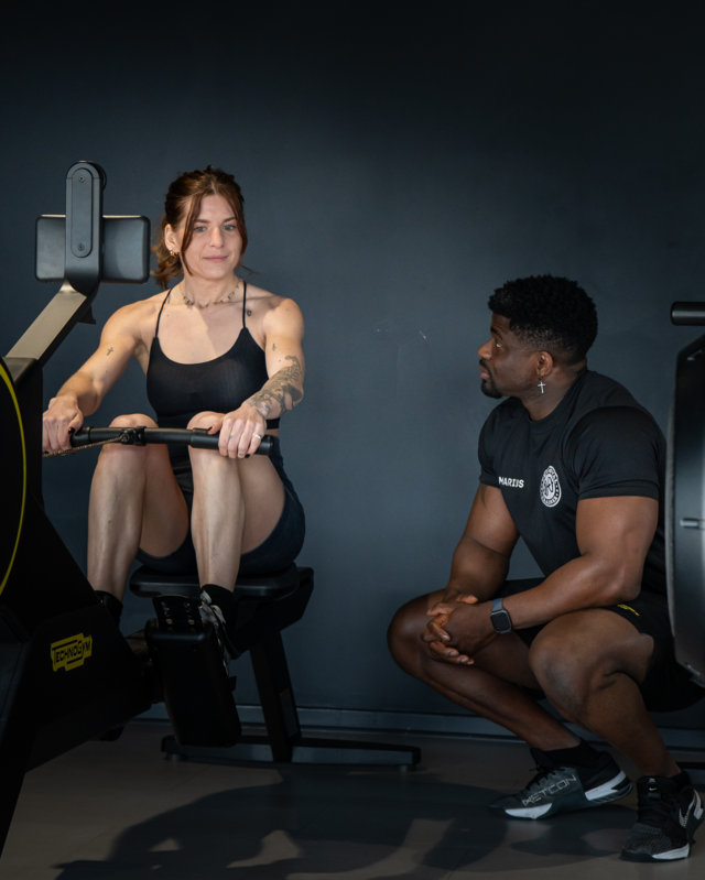 Séance de coaching en salle avec Marius Aholou au Fitness Park La Pommeraie 1