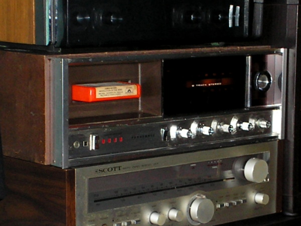 Re-7070.jpg