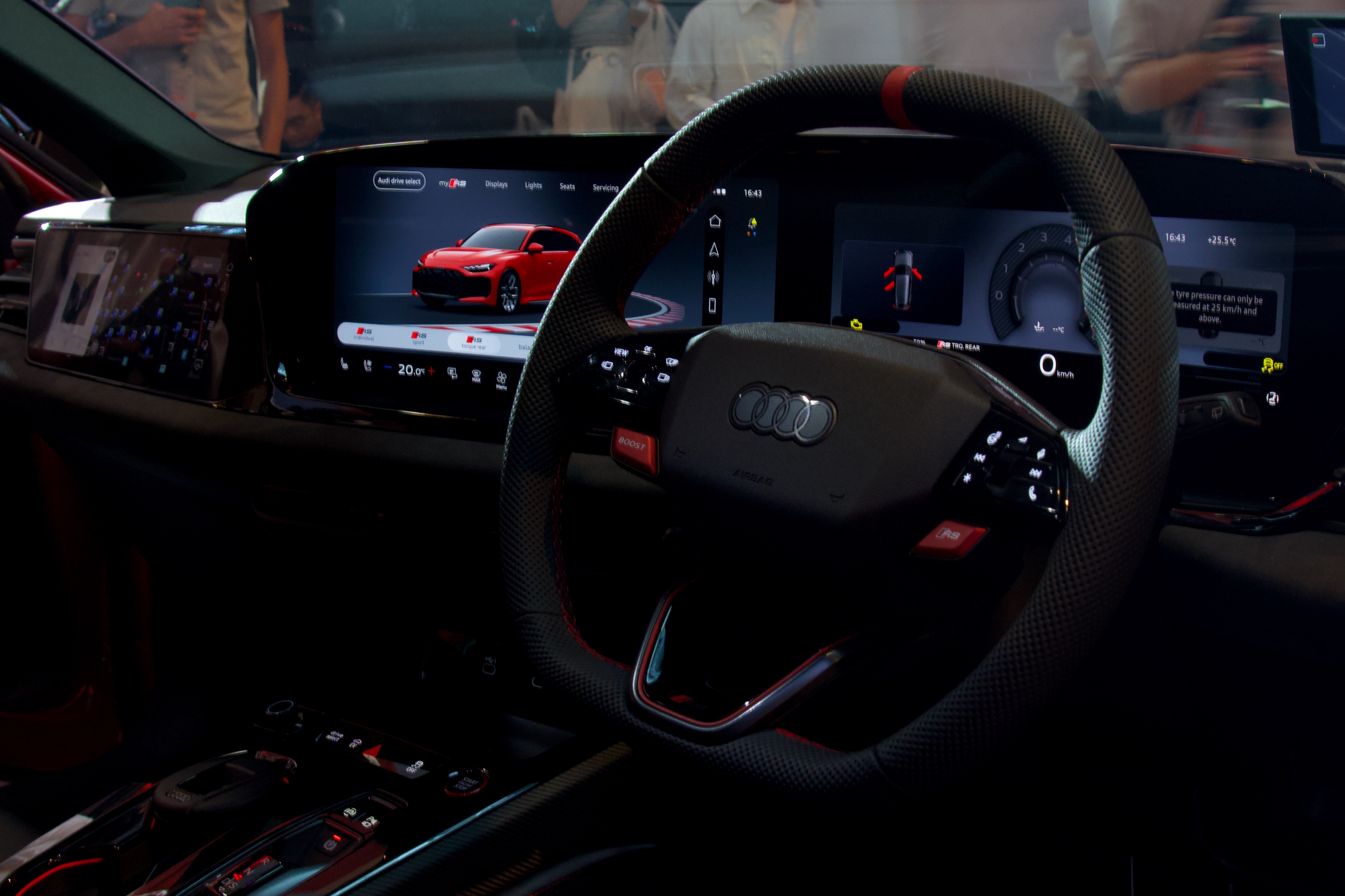 Audi RS 5 cockpit