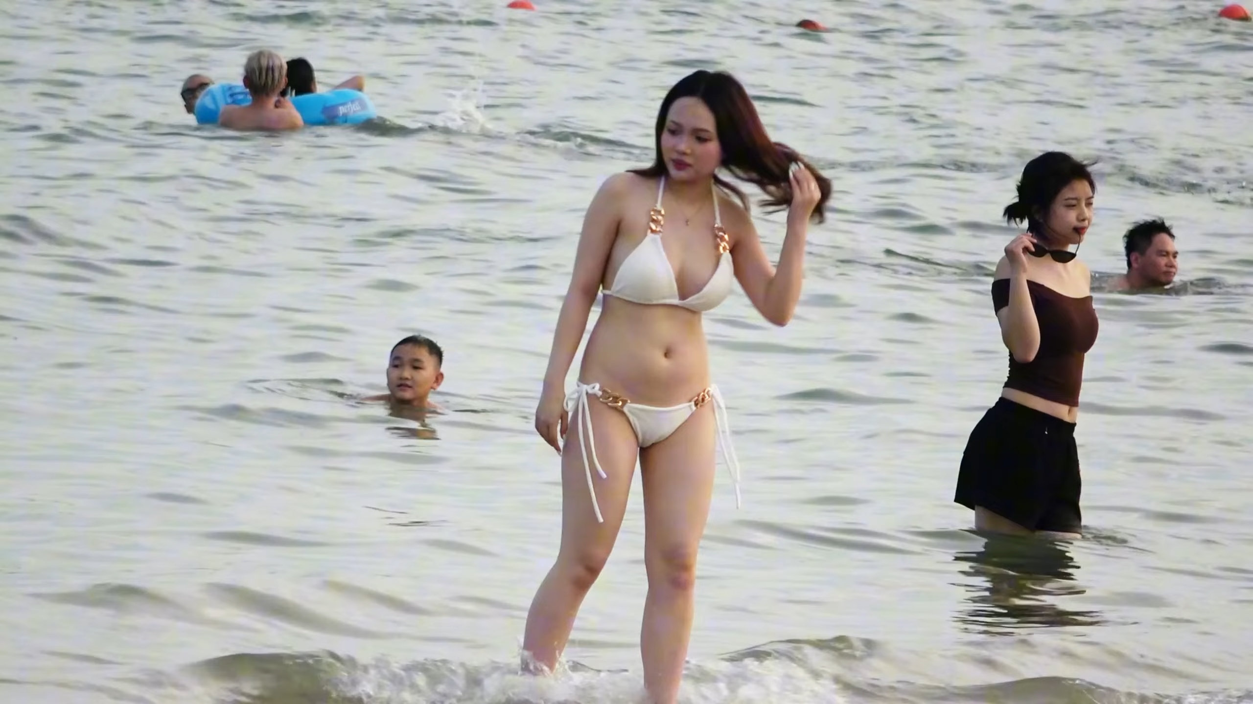 B.jpg