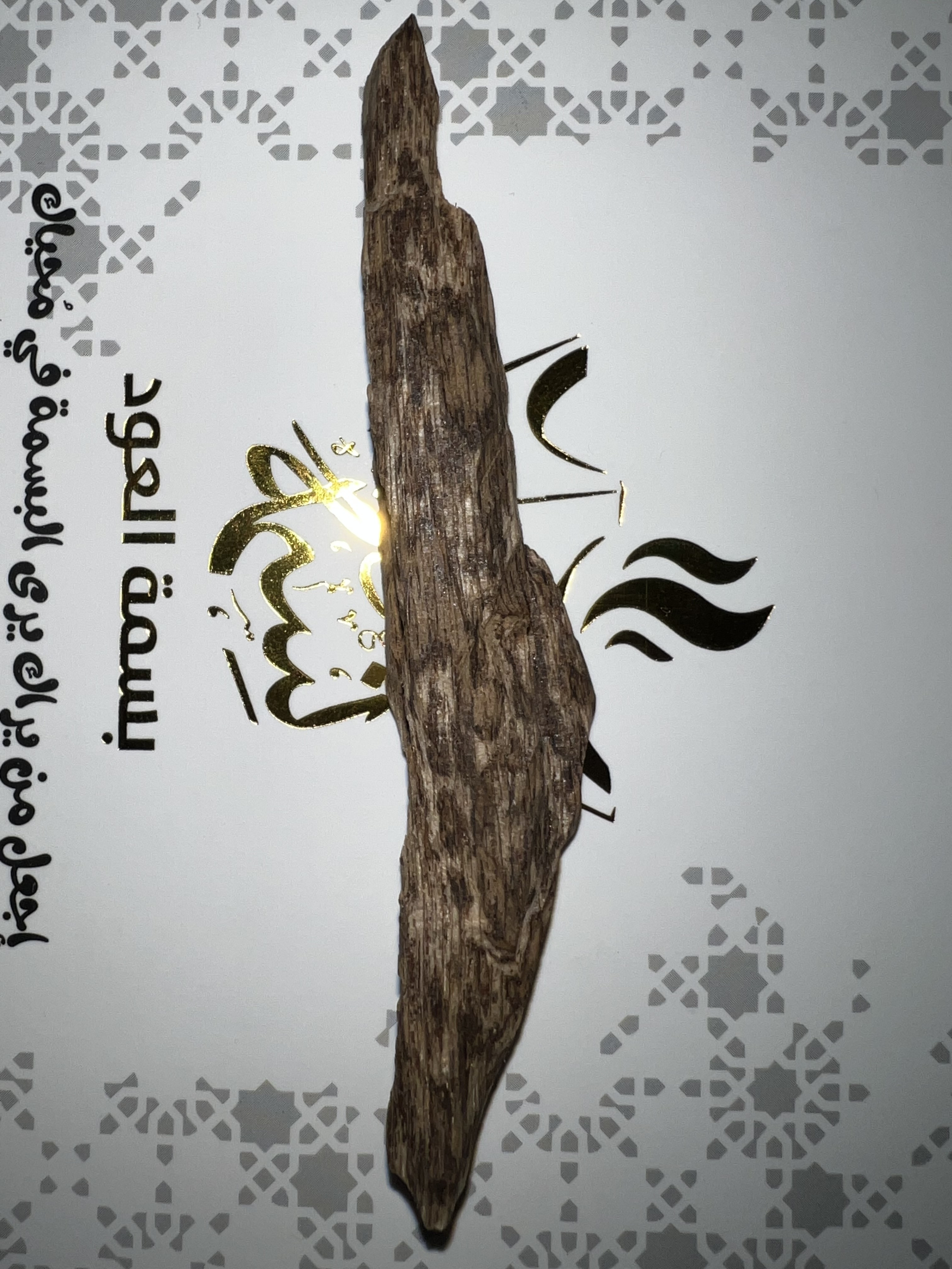 [Ouddict.com] Oud Photos