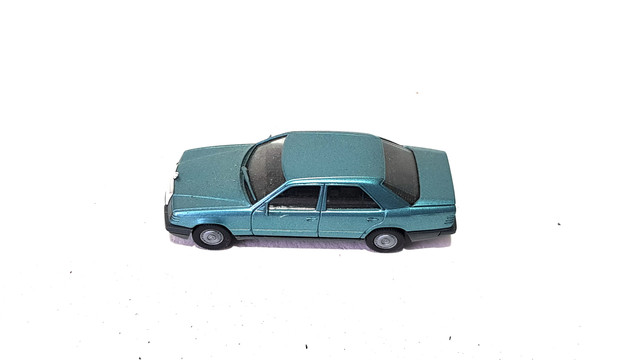 w124lb409