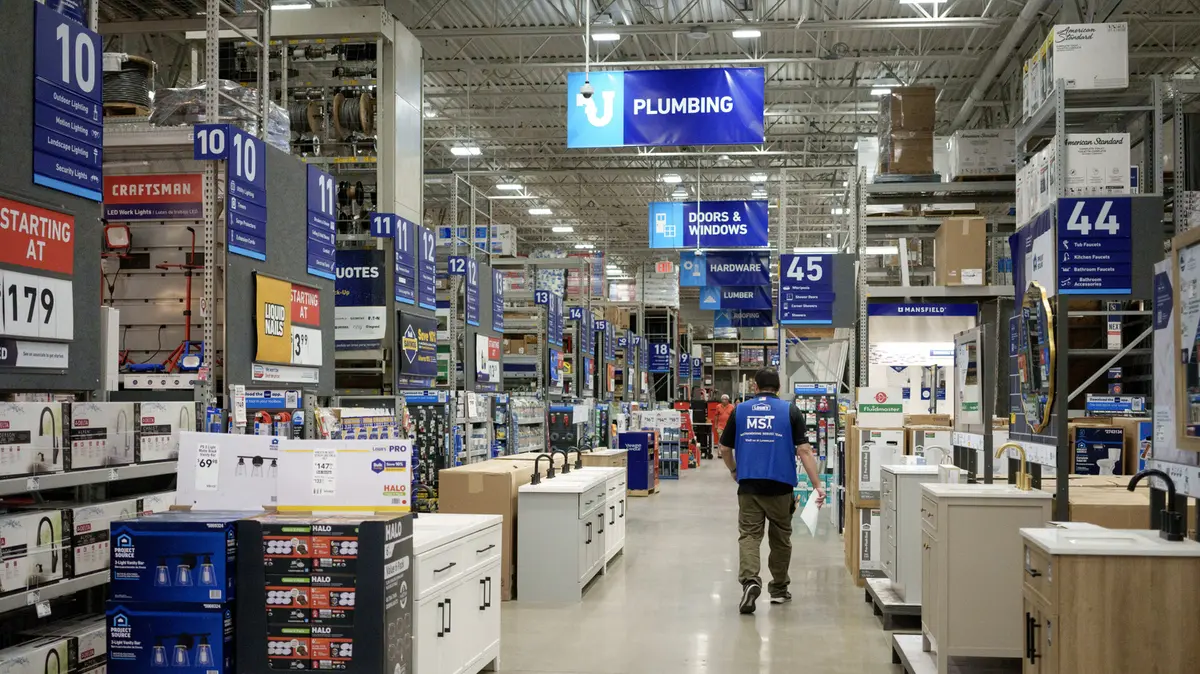Economisește 100 de dolari la Lowe's: Reduceri substanțiale la unelte!