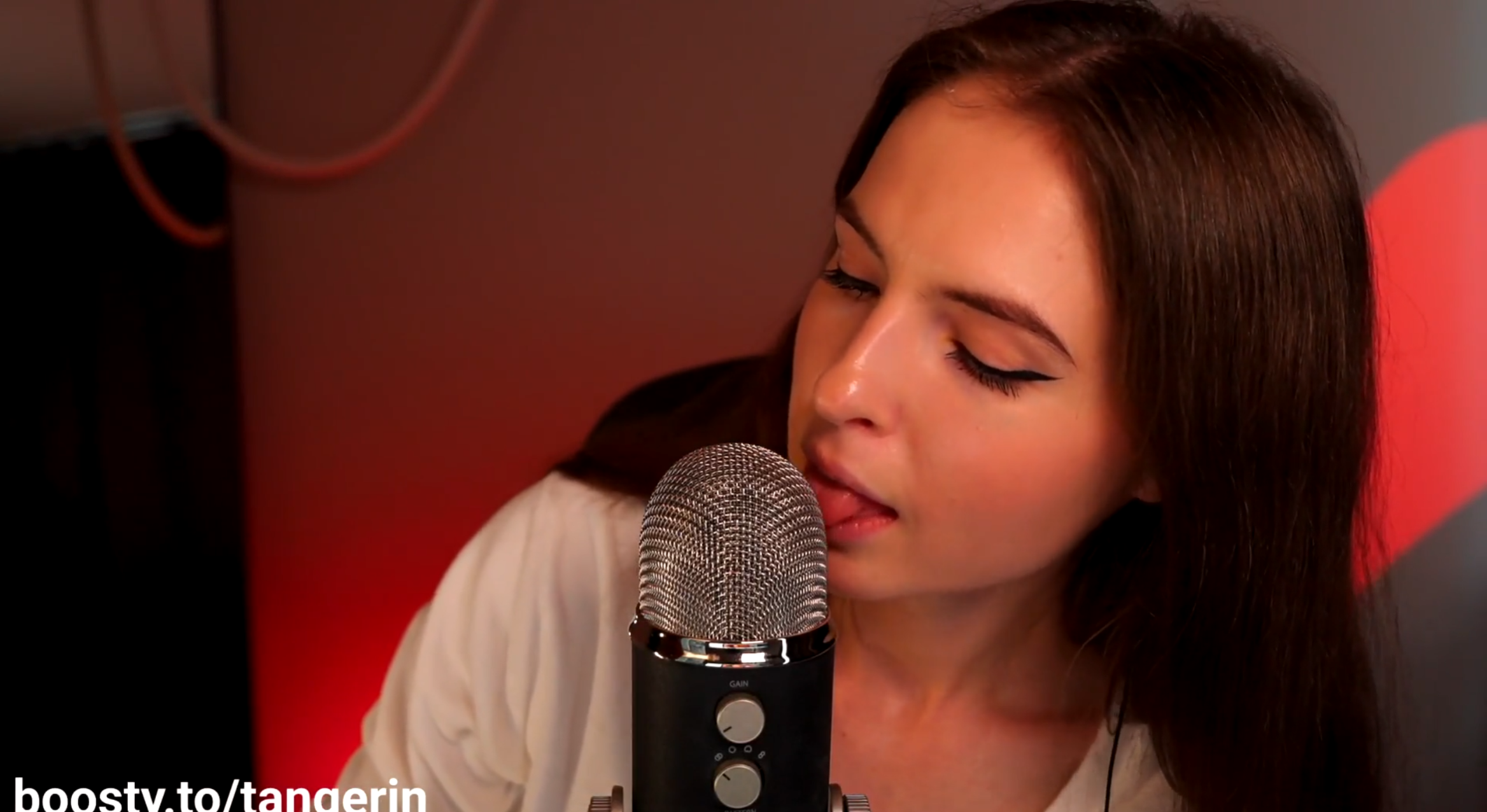 Blue Yeti Licking [ Tangerin ]