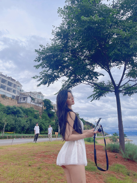 撩开裙子 (27)
