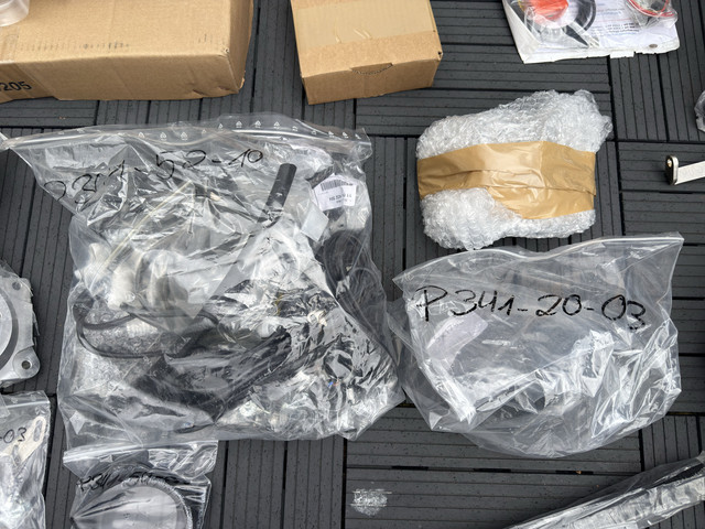 Components08.jpg