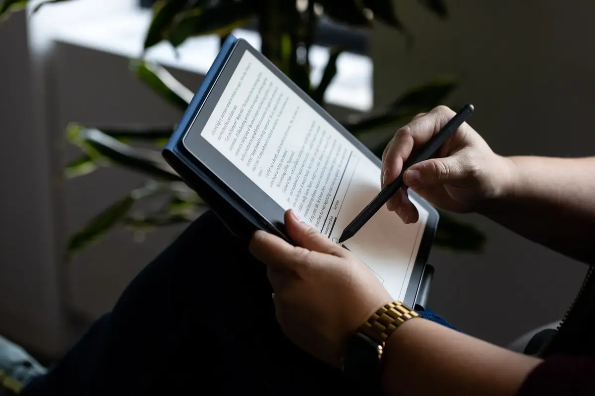 Amazon’s Kindle Scribe Returns Refurbished for $150, a Viable Option for Students