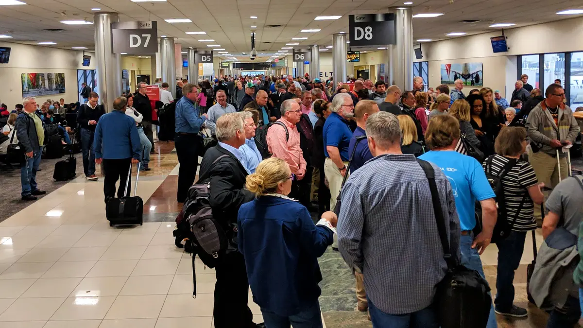 FAA implementează un stop la nivel național, schimbă operațiunile în Atlanta în mijlocul crizei de personal