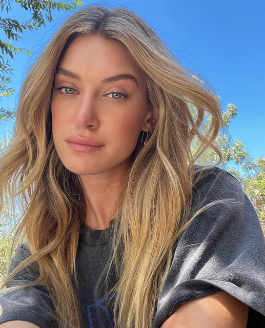 Caroline-Lowe-6.jpg