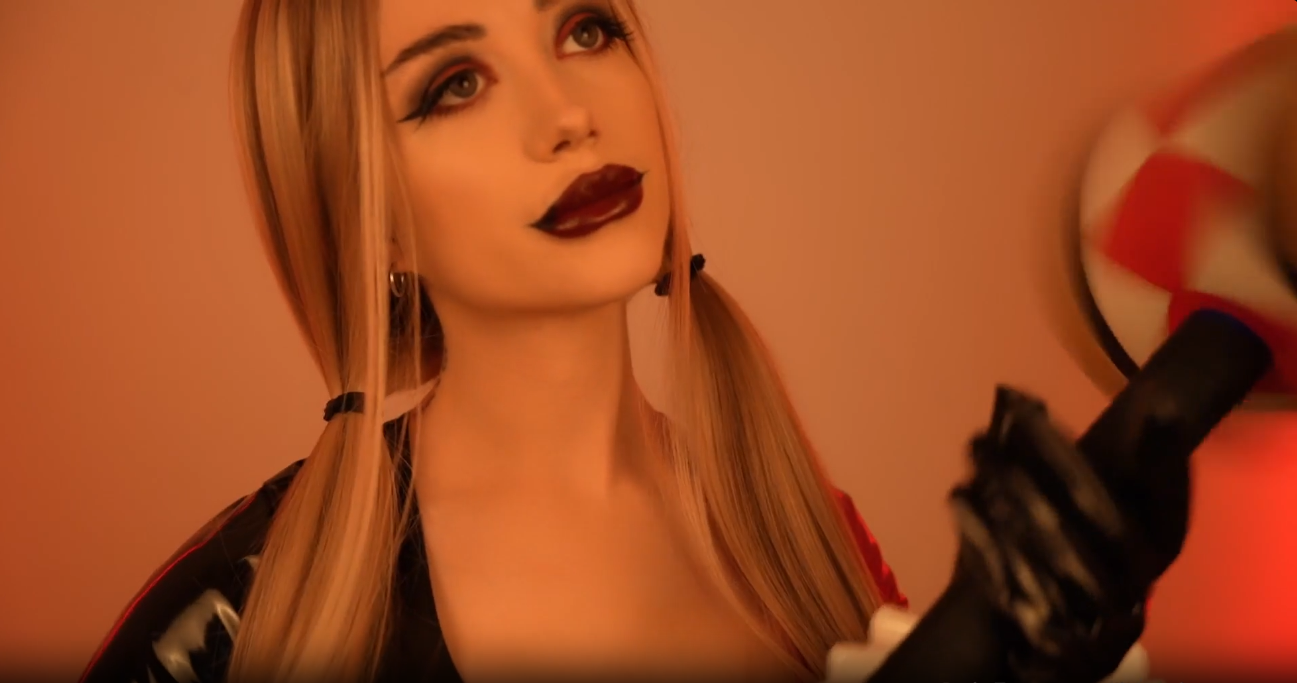 Mouthsounds ASMR [ Lizzielestrange ]