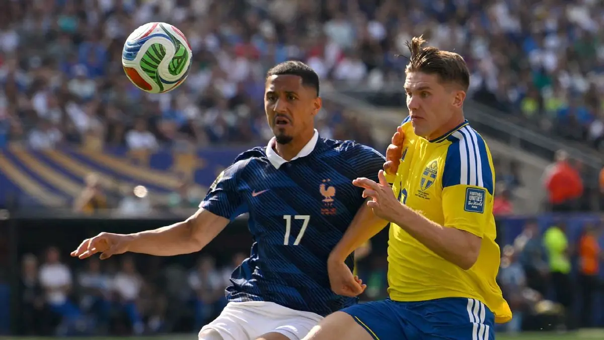 Arsenal Defender Saliba Avoids Surgery, Faces Extended Sideline
