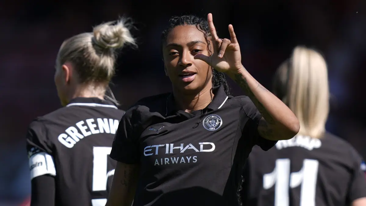 Barcelona Poised to Break Women's Transfer Record for Brazilian Forward Kerolin