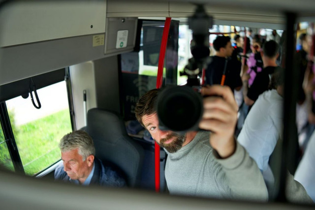 Blue-Bus-12.jpg