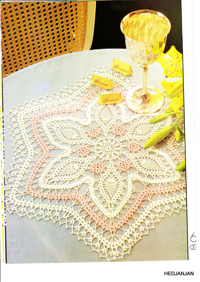 mm79-011981-rond-motif-ananas