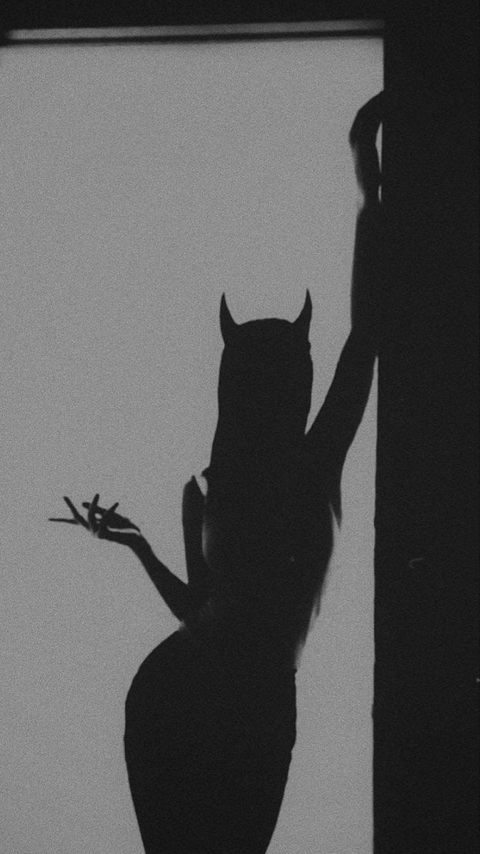 https://i.ibb.co/V0SvgdTN/lilith.jpg