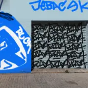 Graffiti artwork by Frizet