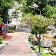Lata Waterfall13