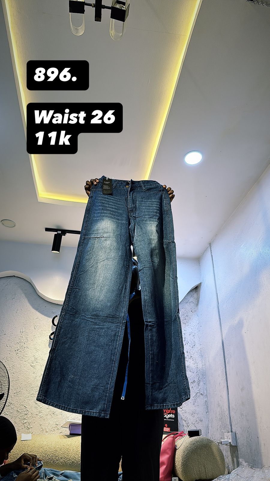 Waist 26
