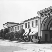 paramount gate benson