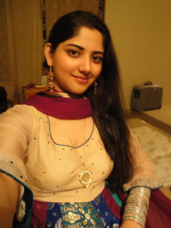 ayesha-14 ayesha-14