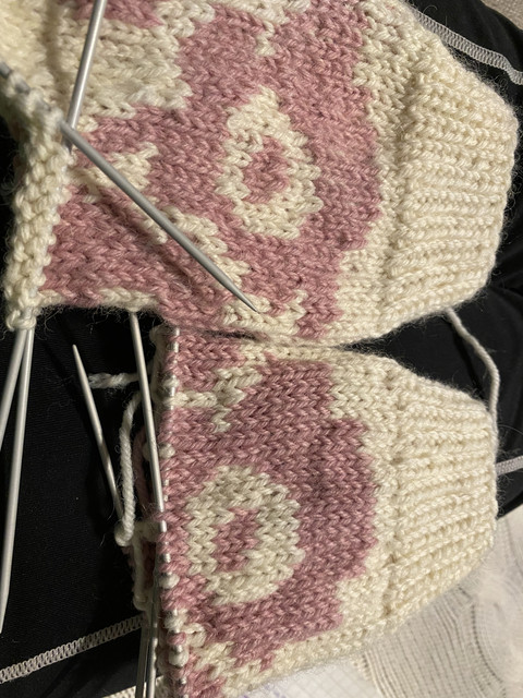 865853-D3-CF9-F-4090-9762-7-D2675773-A6-