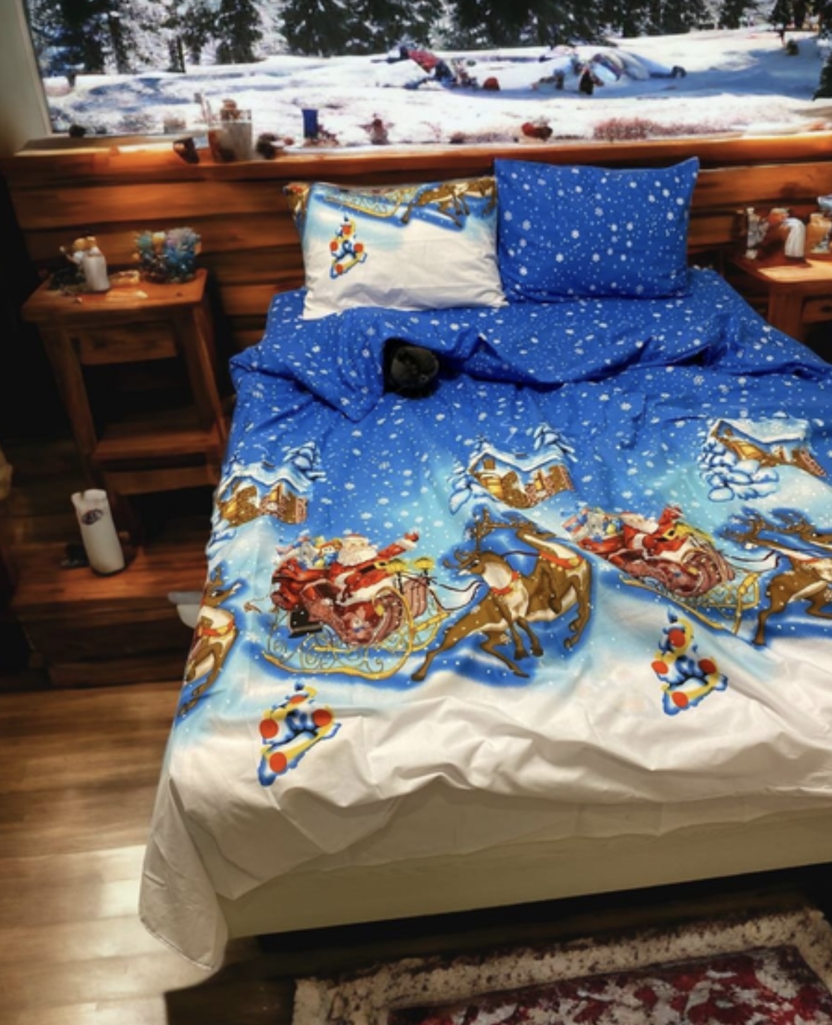 Hooded Snuggle Blanket (Samhain Dream Thaw 15 of 15 Quindecim ex Quindecim) RJSTHw2023 RJS main image 0
