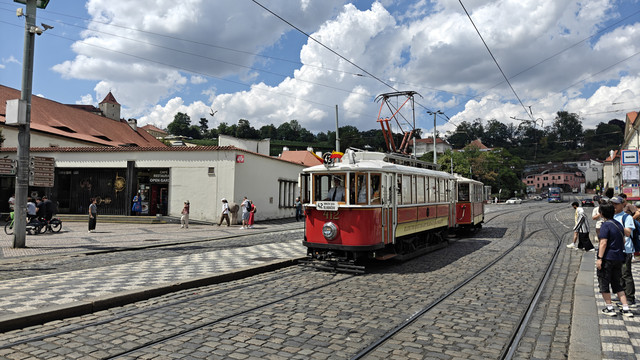 12Museumtram.jpg