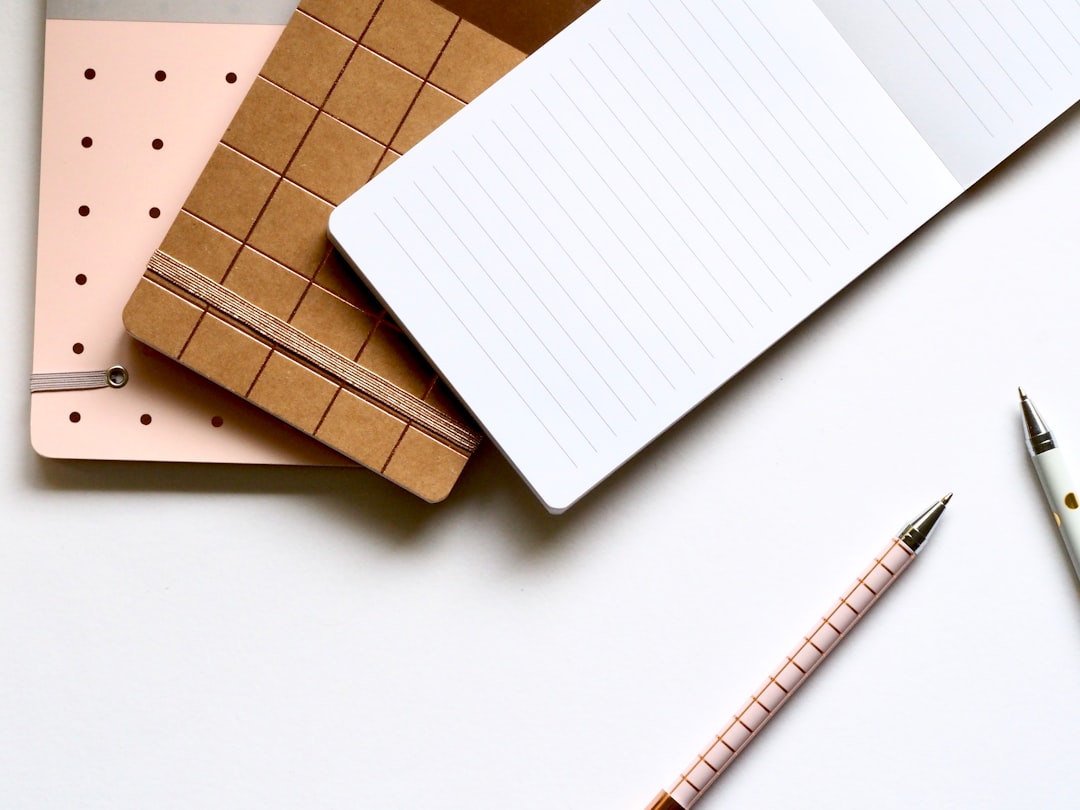 checklist pen notepad
