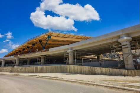 Nueva terminal del Aeropuerto Internacional del Cibao completa un 85 % de su estructura.  .