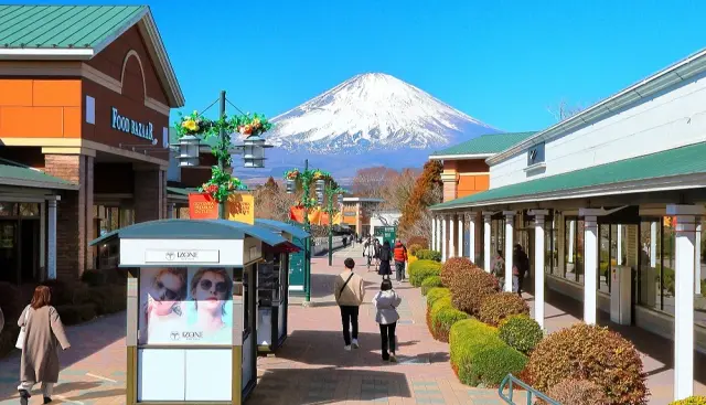 御殿場 Premium Outlets — 日本最大精品 Outlet