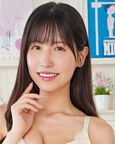 Sakura Momo 桜空もも