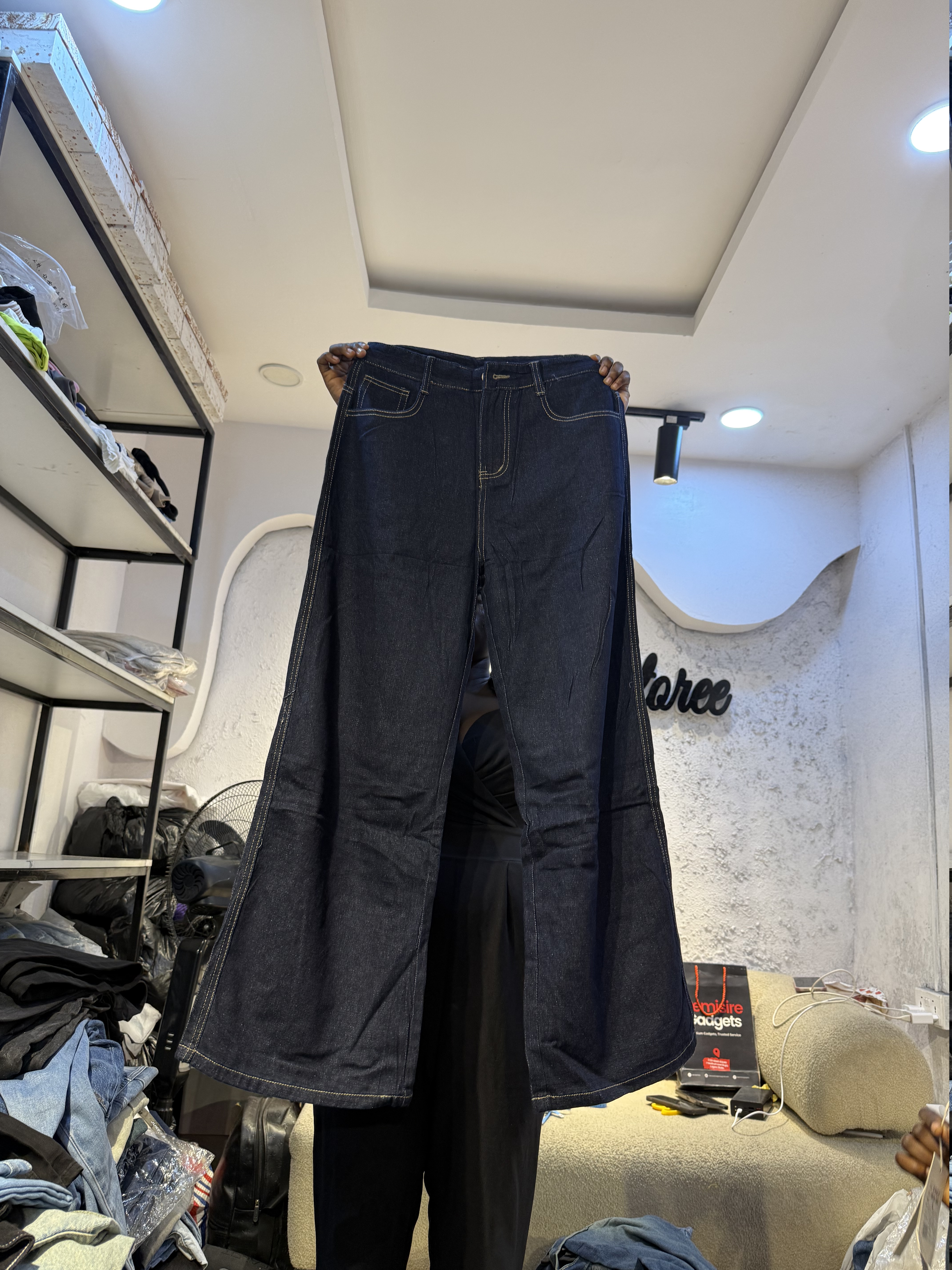Waist 30