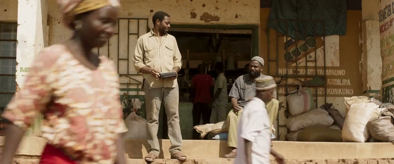 The Boy Who Harnessed the Wind Screenshot