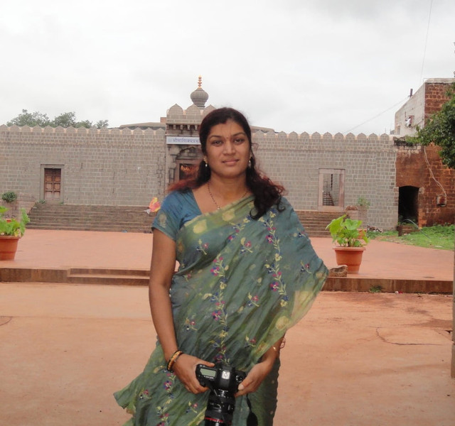 Aunty-003.jpg