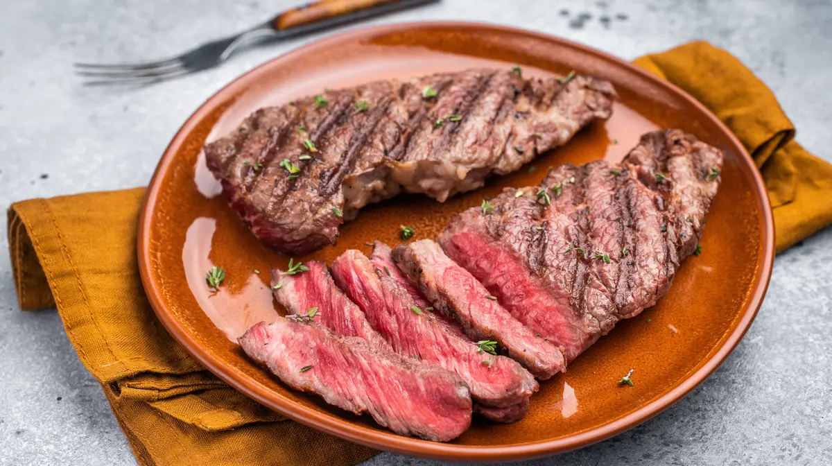 The Overlooked Steak Cut That's a Filet Mignon Alternative